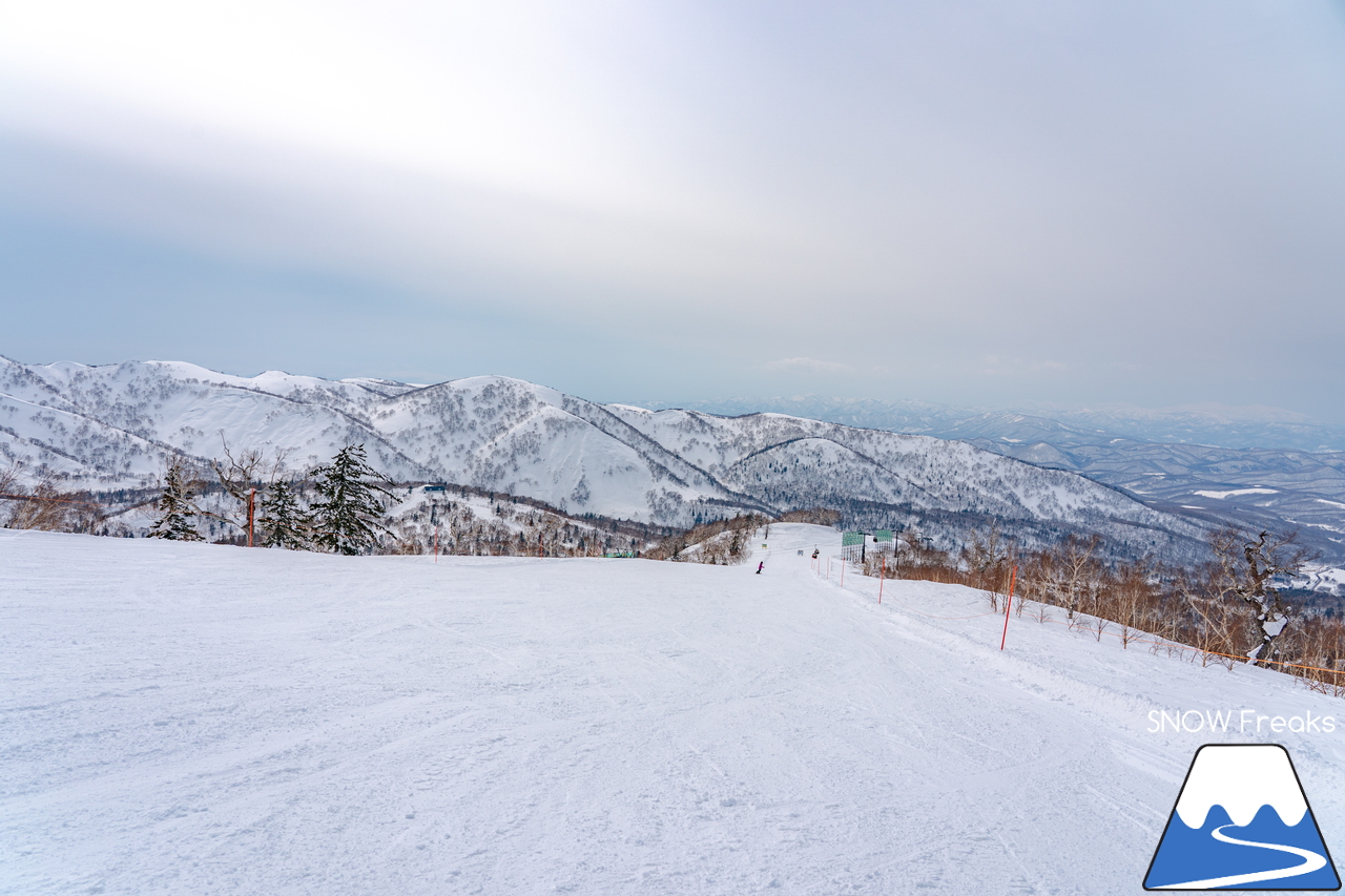 キロロリゾート｜まだまだ山頂は積雪４ｍ超！楽しい春スキー＆スノーボードシーズン到来です(^^)v